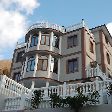 Mamzyshkha Guest House Γκάγκρα Εξωτερικό φωτογραφία