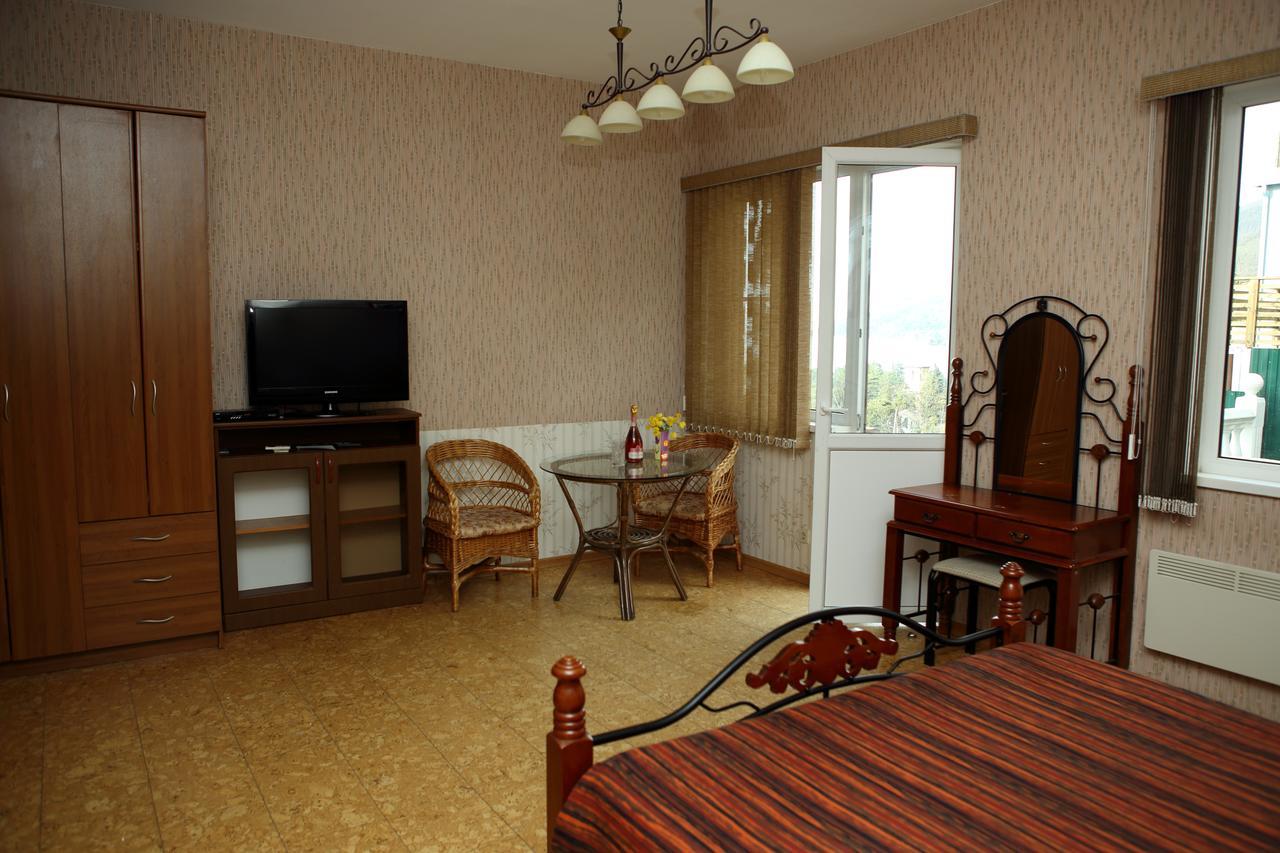 Mamzyshkha Guest House Γκάγκρα Εξωτερικό φωτογραφία